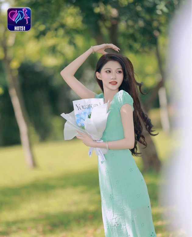 Liu Liu on hot51
