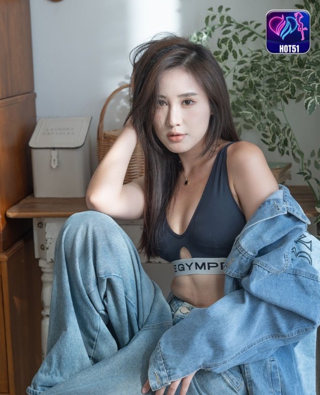 Xin Xin on hot51 