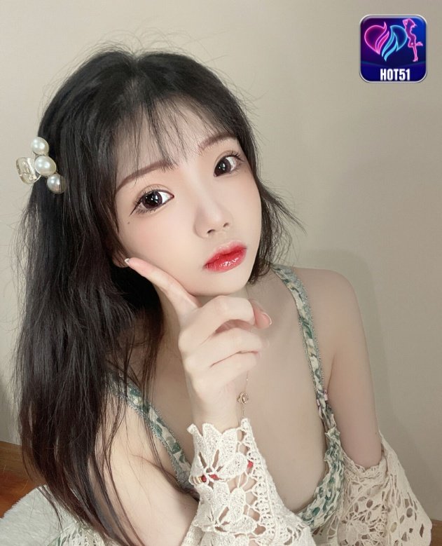 Yuki Astra on Hot51 
